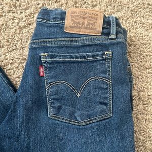 Levi’s 710 Super Skinny